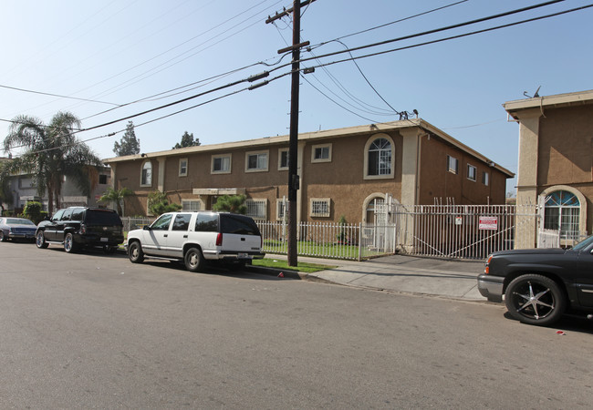 Orion II in North Hills, CA - Foto de edificio - Building Photo