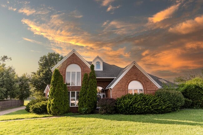 property at 5435 Kiowa Cir