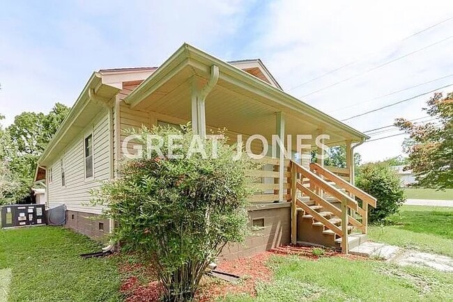 506 7th Ave SW in Graysville, AL - Building Photo - Building Photo