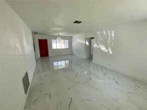 1443 Harding St in Hollywood, FL - Building Photo - Building Photo