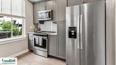 301 Passage Way in Savannah, GA - Building Photo - Building Photo