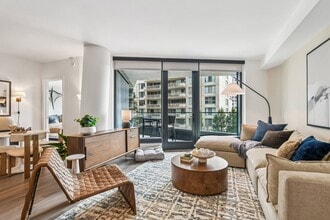 Valen in Arlington, VA - Foto de edificio - Building Photo