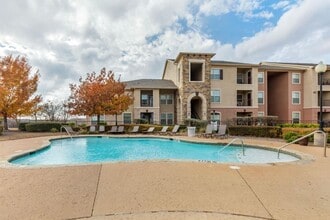 Providence at Marine Creek Apartment Homes in Fort Worth, TX - Building Photo - Building Photo