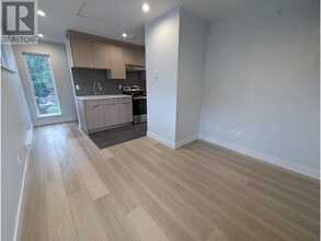 3183 Newberry St in Port Coquitlam, BC - Building Photo - Building Photo