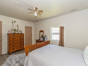 320 S 4th St, Unit West Branch in West Branch, IA - Foto de edificio - Building Photo