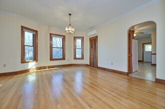 18 Forest St in Lexington, MA - Building Photo - Building Photo