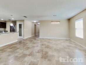 7274 Somerset Pond Dr in Ruskin, FL - Building Photo - Building Photo