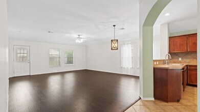 22848 Lantern Hills Dr in Kingwood, TX - Building Photo - Building Photo