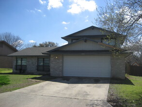 14122 Shire Oak St in San Antonio, TX - Building Photo - Building Photo