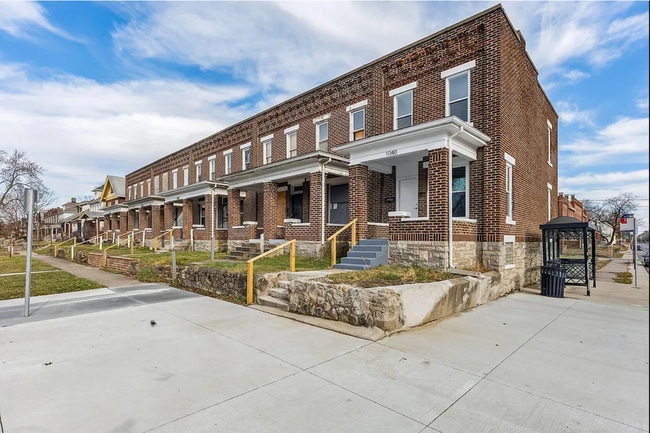 property at 1040 S Ohio Ave