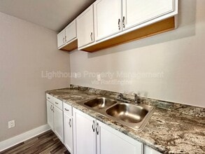 2825 Sanford St in Muskegon Heights, MI - Building Photo - Building Photo