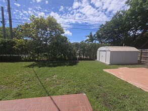 9971 Dominican Dr in Cutler Bay, FL - Building Photo - Building Photo