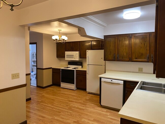 1425 Manville Rd, Unit 4