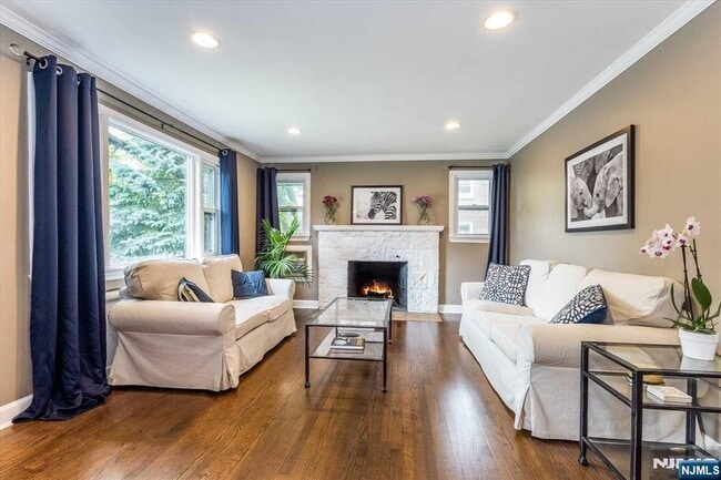 354 Plaza in Fair Lawn, NJ - Building Photo - Building Photo