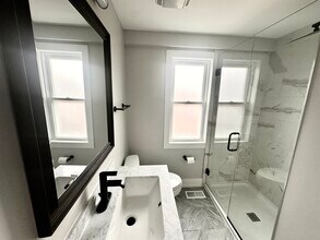4909 W Wellington Ave in Chicago, IL - Building Photo - Building Photo