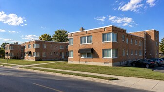 80 S 900 E St in Provo, UT - Building Photo