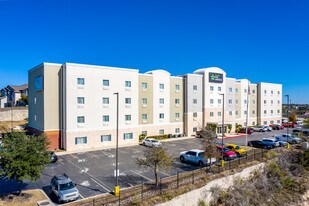 Furnished Studio - San Antonio