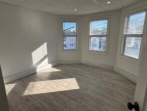 278 E Eagle St in Boston, MA - Building Photo - Building Photo