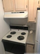 50 Evergreen St in Boston, MA - Building Photo - Building Photo