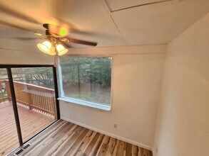 613 Glenn Ferry Rd in Fair Play, SC - Building Photo - Building Photo