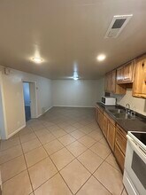 222 E Evans Ave, Unit #1 in Pueblo, CO - Building Photo - Building Photo