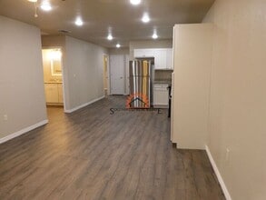 1313 Mission Dr in Clovis, NM - Foto de edificio - Building Photo