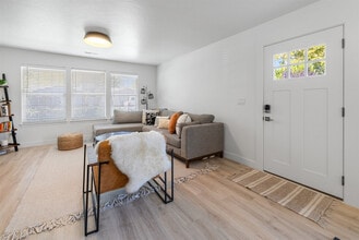 2624 S Virginia Ave in Boise, ID - Building Photo - Building Photo