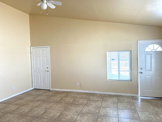 7733 Walpole Ave in California City, CA - Building Photo - Building Photo
