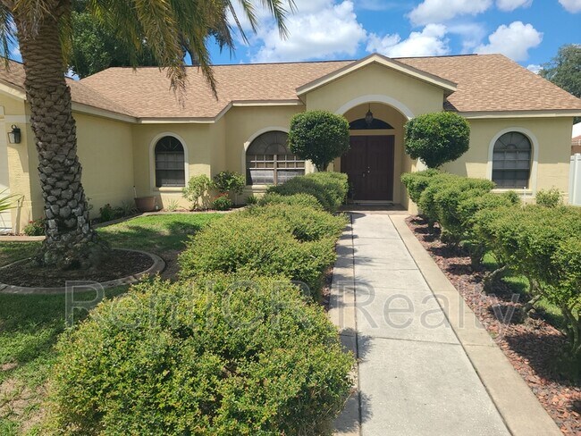 4953 Deer Lodge Rd in New Port Richey, FL - Building Photo - Building Photo