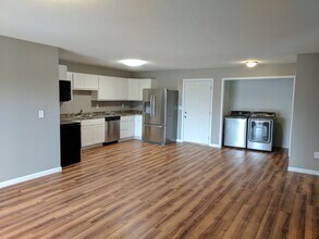 Rosewood Apartments in Alexandria, MN - Foto de edificio - Interior Photo