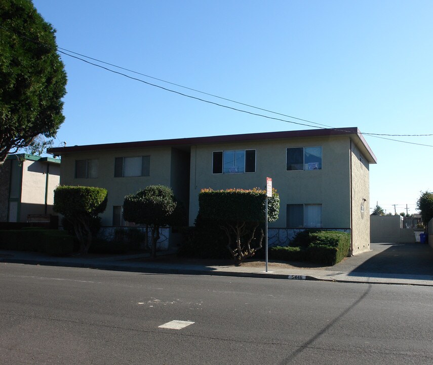 5446 Shasta Ave in San Pablo, CA - Foto de edificio