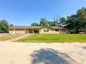 11418 Cypress North Houston Rd in Cypress, TX - Foto de edificio - Building Photo