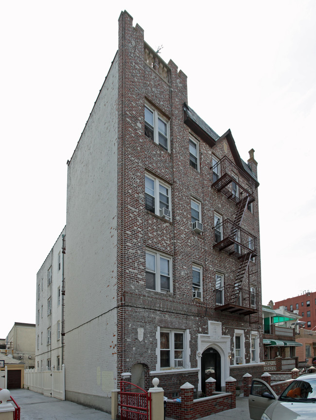 1922 85th St in Brooklyn, NY - Foto de edificio - Building Photo