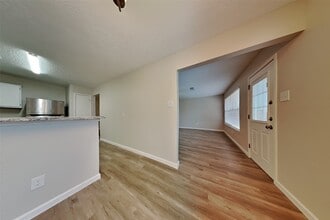 30806 Melita Dr in Spring, TX - Foto de edificio - Building Photo