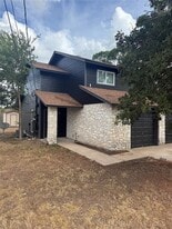 156 Mauna Kea Ln in Bastrop, TX - Building Photo