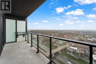 5-2715 Defries St in Toronto, ON - Building Photo - Building Photo