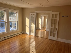 1 Heath St, Unit Apt B in Waterville, ME - Foto de edificio - Building Photo