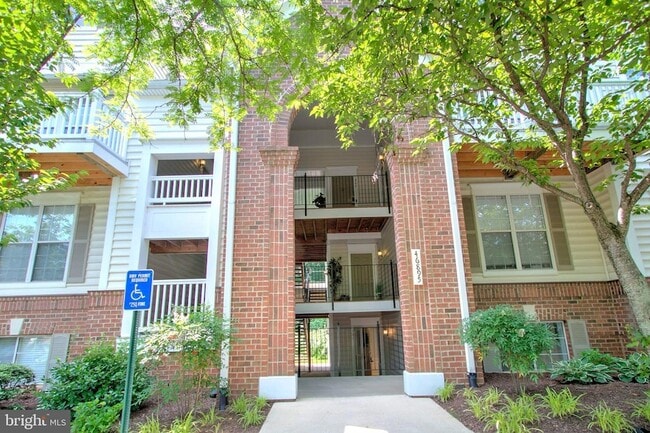 46895 Eaton Terrace, Unit 101 in Sterling, VA - Building Photo - Building Photo