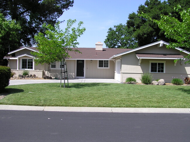 property at 197 Greenwood Cir