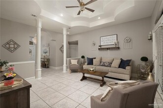 1815 Summerfield Dr in Edinburg, TX - Building Photo - Building Photo