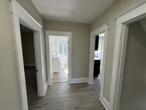 44 Henry St in Moncton, NB - Building Photo - Building Photo