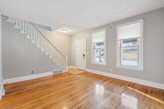 1411 Jersey Ridge Rd in Davenport, IA - Building Photo - Building Photo