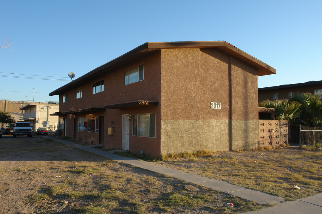 Shenandoah Square in Las Vegas, NV - Building Photo