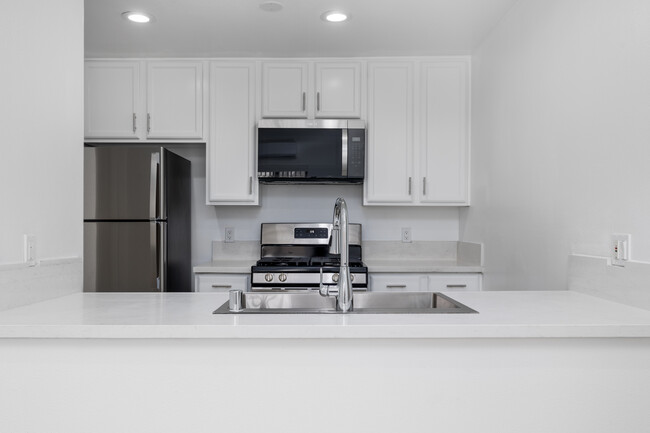 1347 23rd St in Santa Monica, CA - Building Photo - Interior Photo
