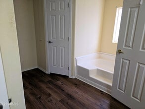 18415 S Henry Coe Rd in Peeples Valley, AZ - Building Photo - Building Photo