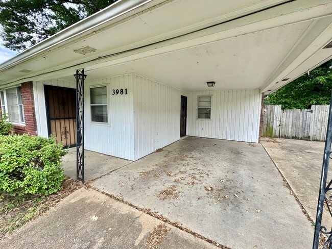 3981 Renwal St in Memphis, TN - Building Photo - Building Photo