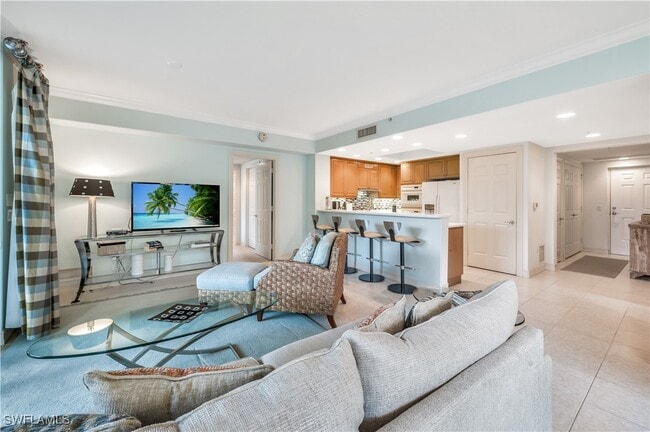 property at 2748 Tiburon Blvd E