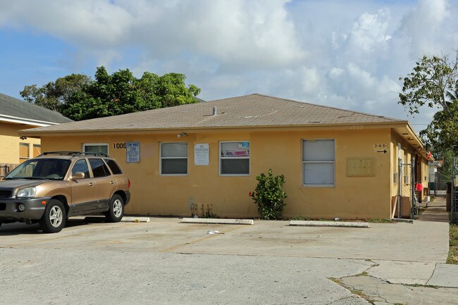 1009 9th St in West Palm Beach, FL - Building Photo - Building Photo