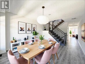 84 Kenneth Rogers Cres in East Gwillimbury, ON - Building Photo - Building Photo