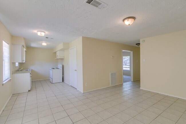 11203 Lera St photo'